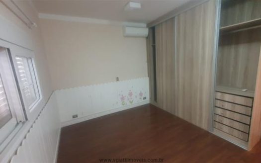Casa em Condomínio à venda