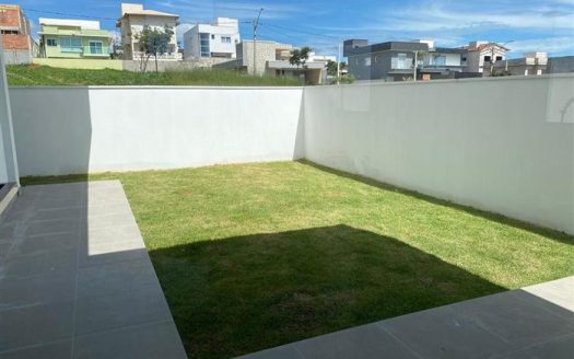 Casa em Condomínio à venda