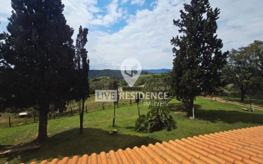 Fazenda/Sítio/Chácara à venda