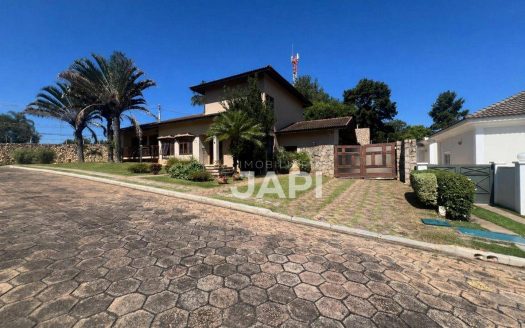 Casa de Condomínio à venda