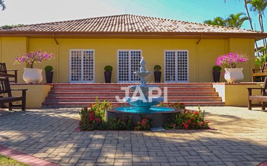 Casa de Condomínio à venda