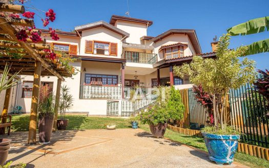 Casa de Condomínio à venda