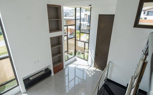 Casa de Condomínio à venda